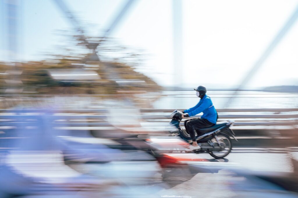 Moto Kurye Servisi hizmeti Şirinevler - motosikletli teslimat adres ve teslim noktası kontrolü