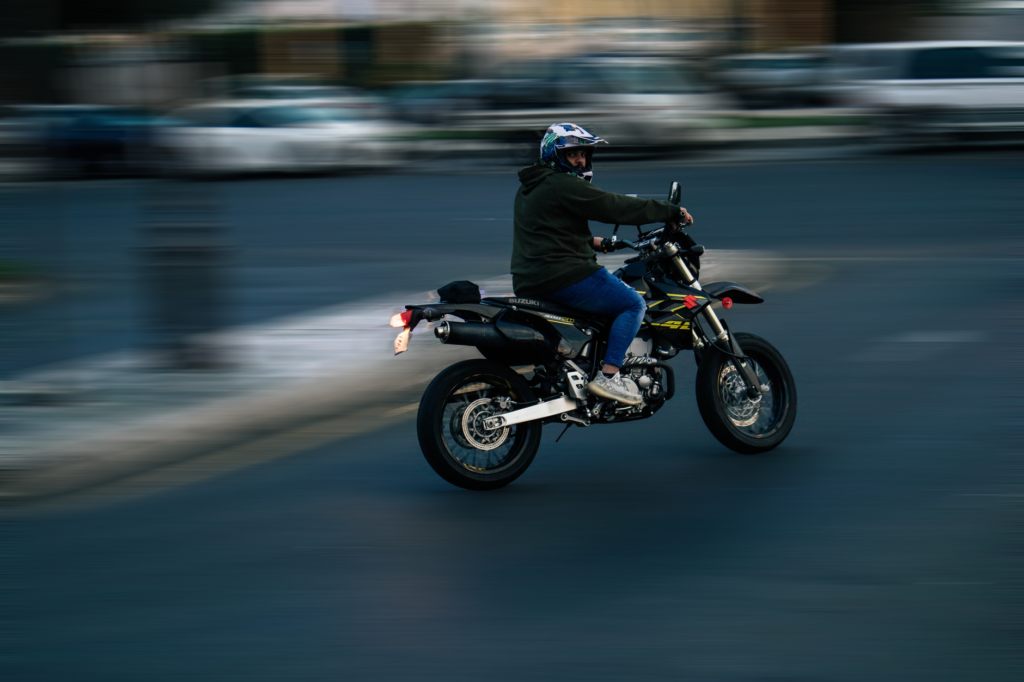 Başakşehir Motor Kurye Çağır teslimatında motosikletli teslimat gönderici ve alıcı iletişimi Başakşehir Motor Kurye Çağır sürecinde Başakşehir