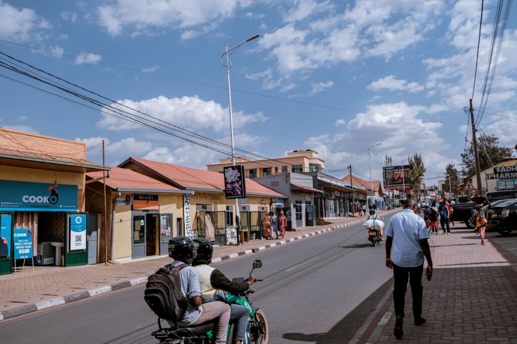 Başakşehir çıkışlı Şehirler Arası Motorlu Kurye motosikletli teslimat uygun kurye hizmeti seçimi