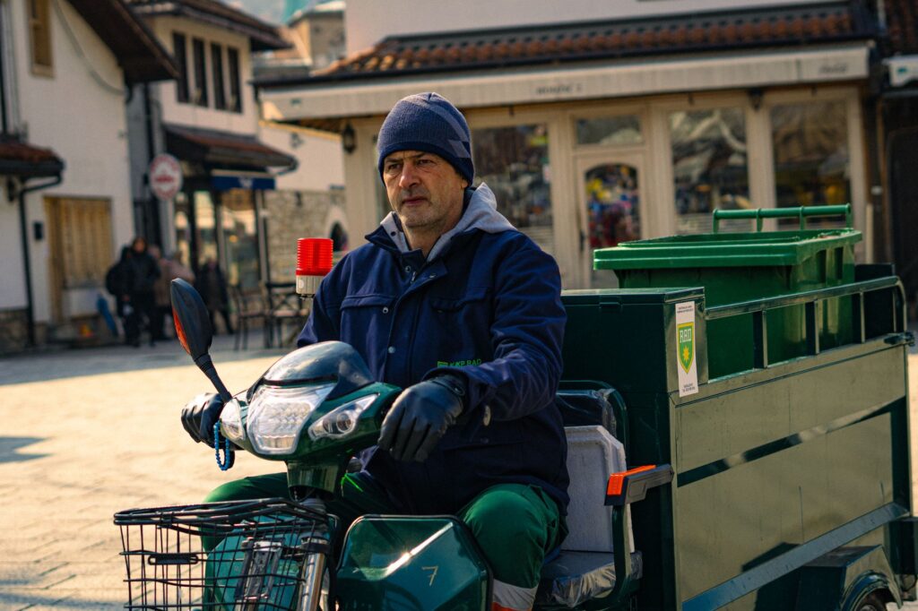 Şehir İçi Motorlu Kurye hizmeti Altınşehir - motosikletli teslimat gönderi hazırlama süreci